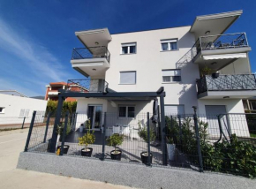 Kastel Novi Elegant and Stylish Apartment with Terrace and Patio